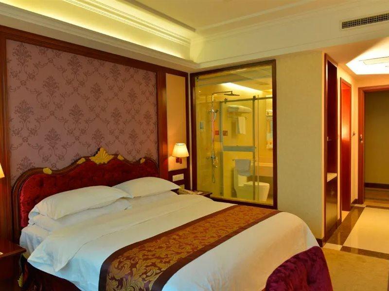 Vienna International Pudong New District Caolu Khách sạn 3*